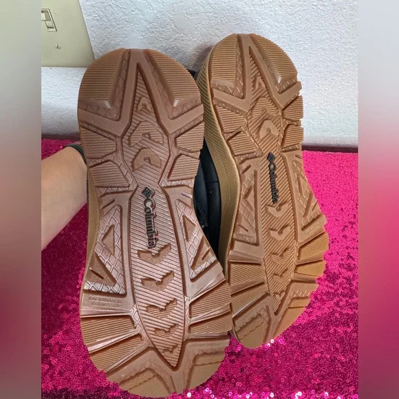 NEW 🖤 COLUMBIA Women's Red Hills Omni-Heat Winter Faux Fur Boot (Size 7) - Picture 15 of 17